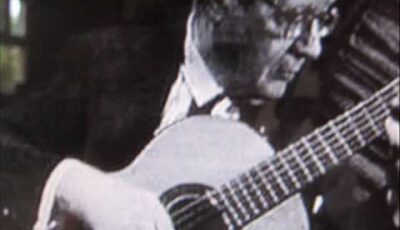 Andres Segovia Plays Capricho Arabe by Francisco Tarrega