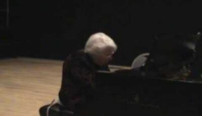 84-Year-Old Plays Liebeslied by Fritz Kreisler