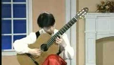 Ji Lie Performs Paganini Caprice on Guitar