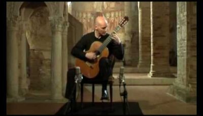 Sandro Torlontano Performs Capricho Arabe by Francisco Tarrega on Classical Guitar