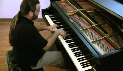 Schumann’s Arabeske, Op. 18, Played by Cory Hall