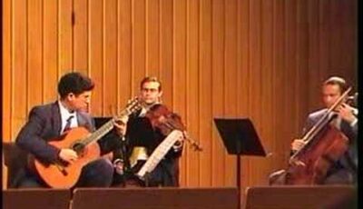 Vivaldi Guitar Concerto in D, 1st Movement – Played by Rafael Scarfullery