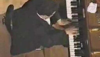 Volodos Performs Liszt’s Hungarian Rhapsody No. 13