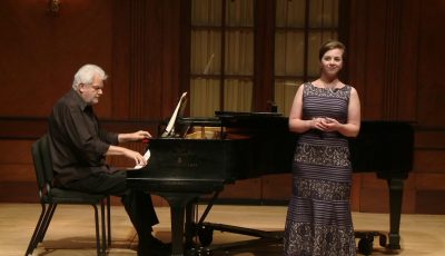 Samuel Barber – Hermit Songs, Performed by Sarah Shafer